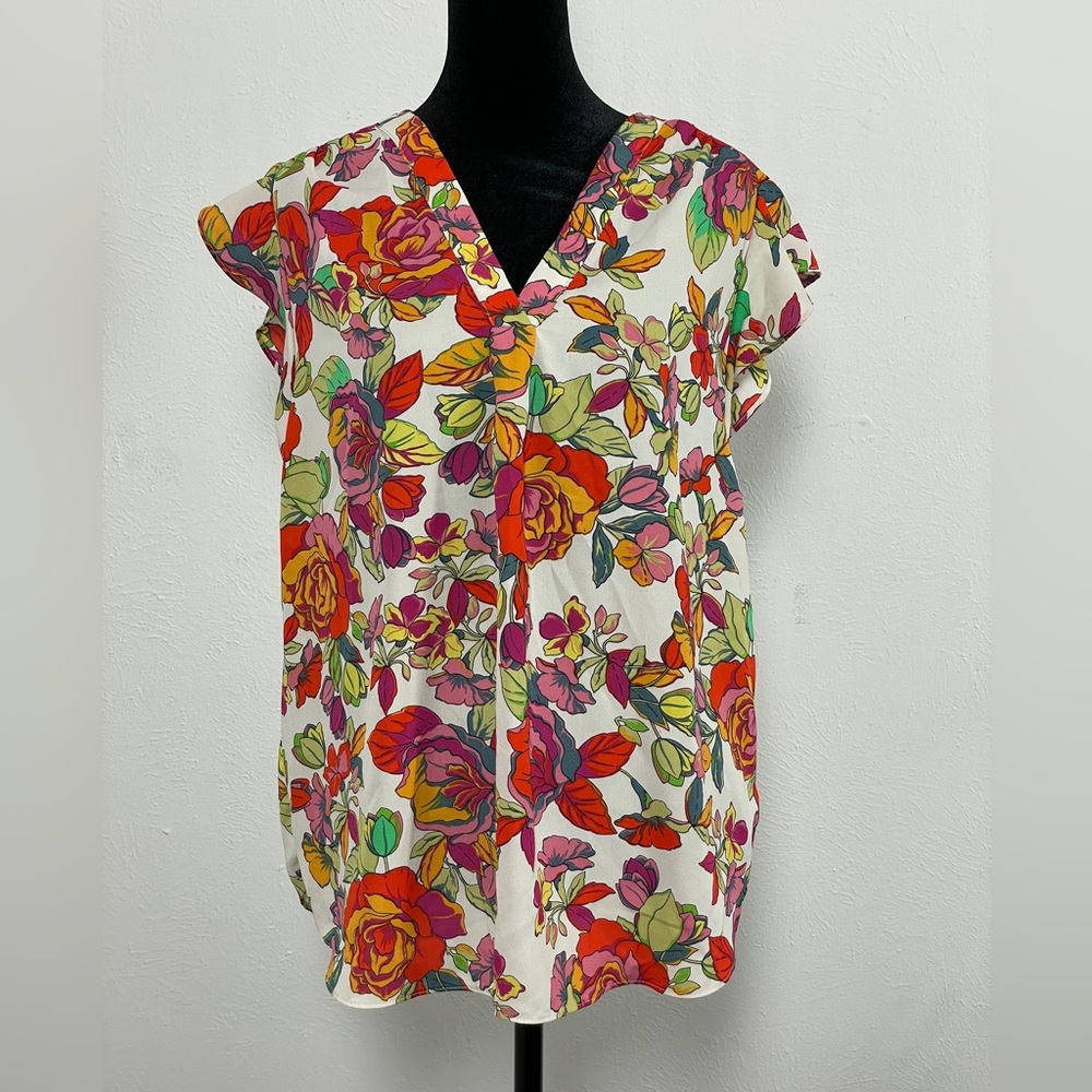 Chaus Floral Flutter Sleeve Blouse